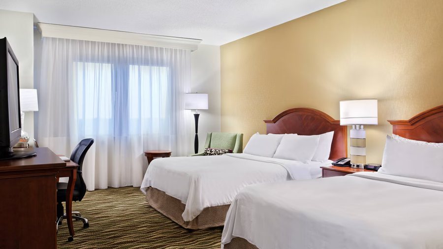 Spartanburg Marriott — Guest room