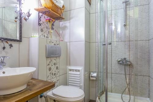 Sphendon Hotel Istanbul — Bathroom