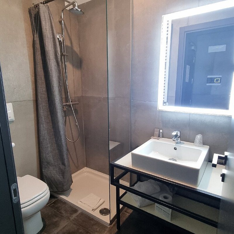 Spice Hotel Milano — Bathroom