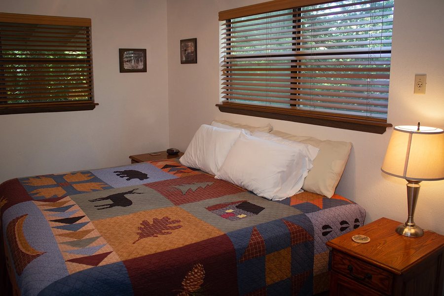 Spider Creek Resort — Guest room