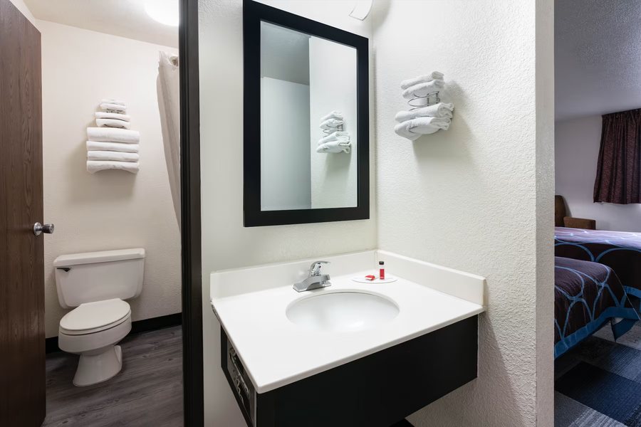 Spokane KOA — Bathroom
