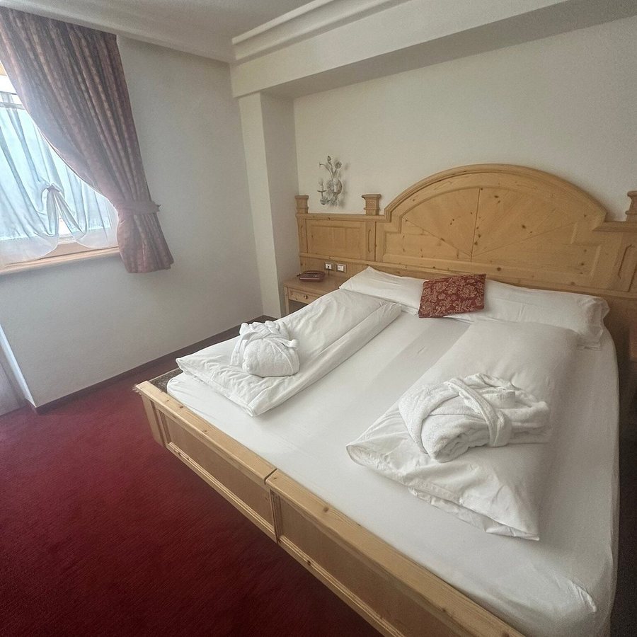 Sporthotel Romantic Plaza — Guest room
