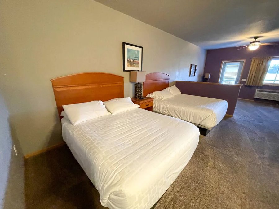 Spring Brook Resort — Guest room