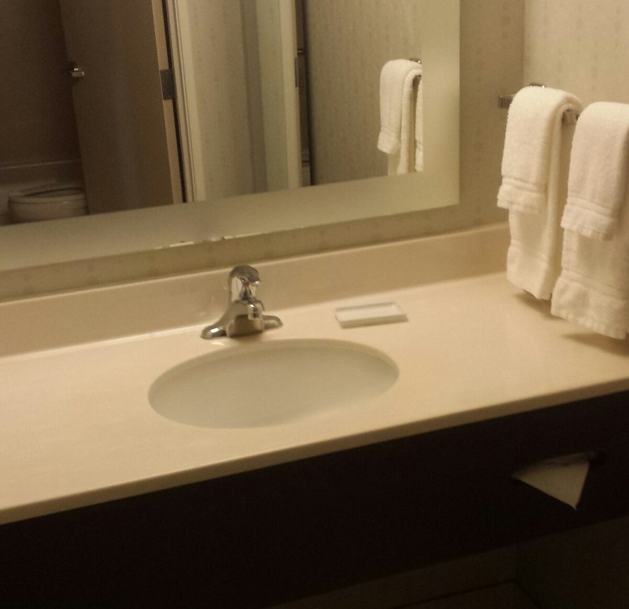 SpringHill Suites Austin The Domain Area — Bathroom