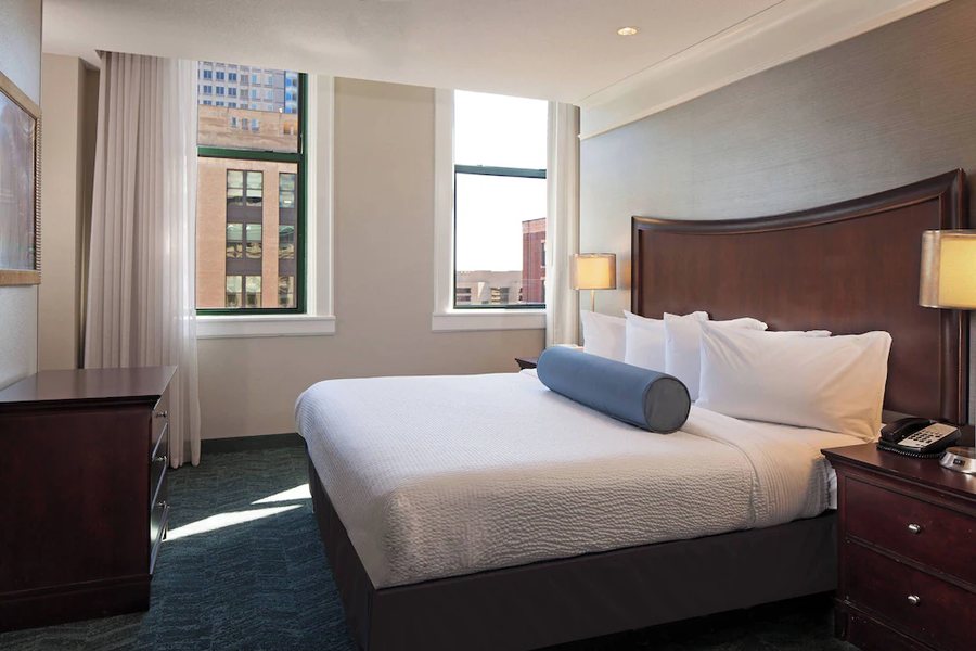 SpringHill Suites by Marriott Baltimore Downtown Inner Harbor — Guest room