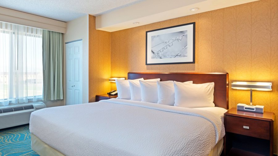 SpringHill Suites by Marriott Boulder Longmont — Guest room