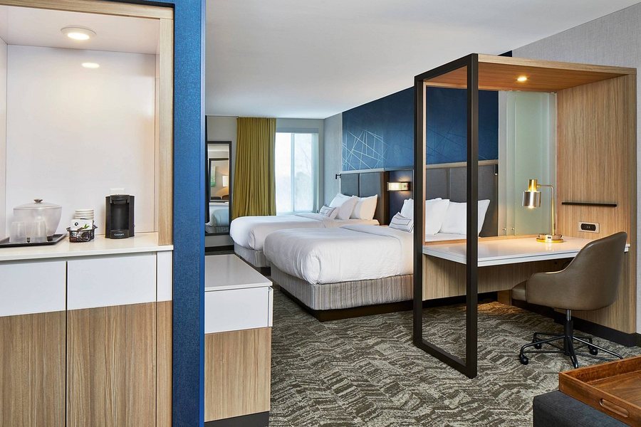 SpringHill Suites by Marriott Charlotte Airport — Guest room