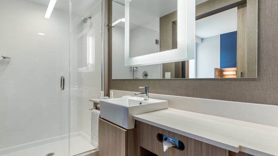 SpringHill Suites by Marriott Charlotte Southwest — Bathroom