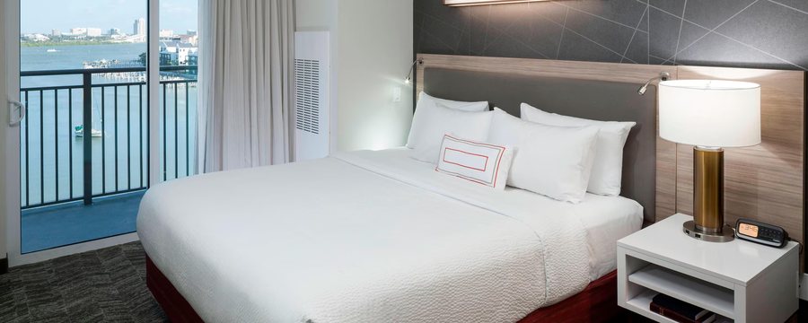 SpringHill Suites by Marriott Clearwater Beach — Guest room