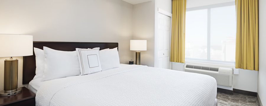 SpringHill Suites by Marriott Denver Airport — Guest room