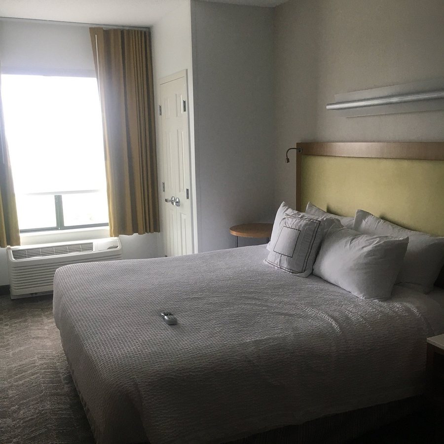 SpringHill Suites by Marriott Detroit Auburn Hills — Guest room