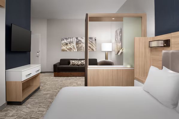 SpringHill Suites by Marriott Fayetteville I 95 — Guest room