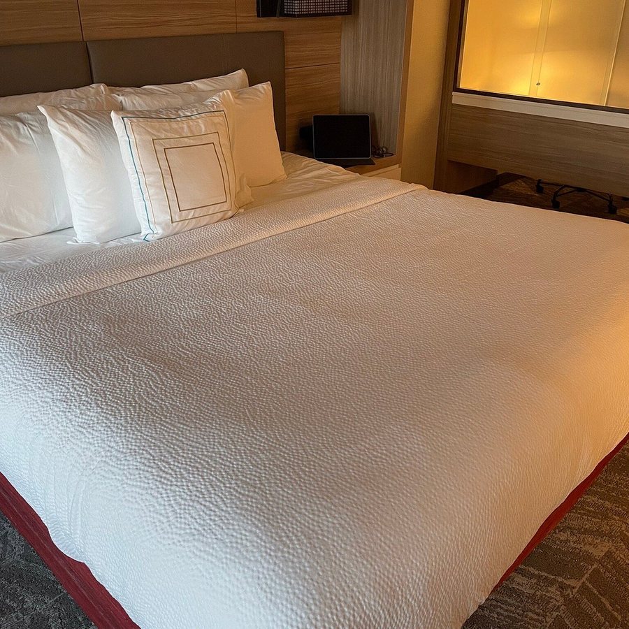 Springhill Suites by Marriott Great Falls — Guest room
