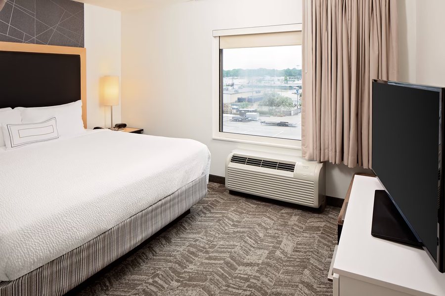 SpringHill Suites by Marriott Green Bay — Guest room