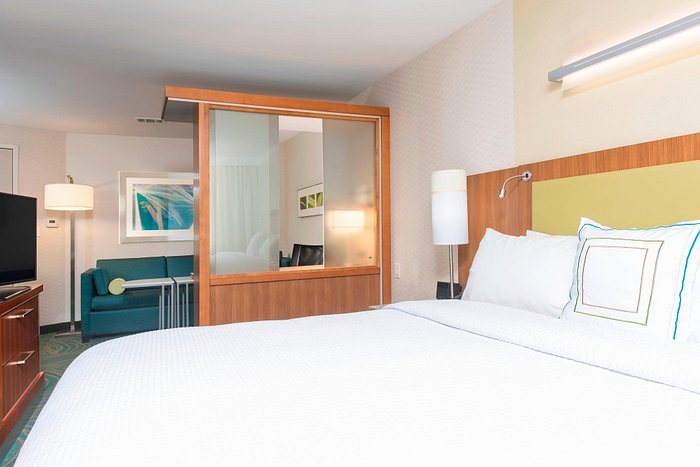 SpringHill Suites by Marriott Houston Sugar Land — Guest room