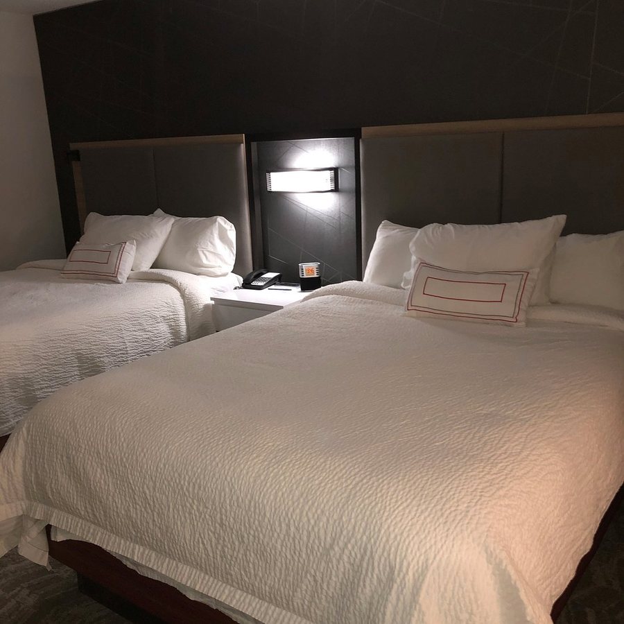 SpringHill Suites by Marriott Indianapolis Airport Plainfield — Guest room