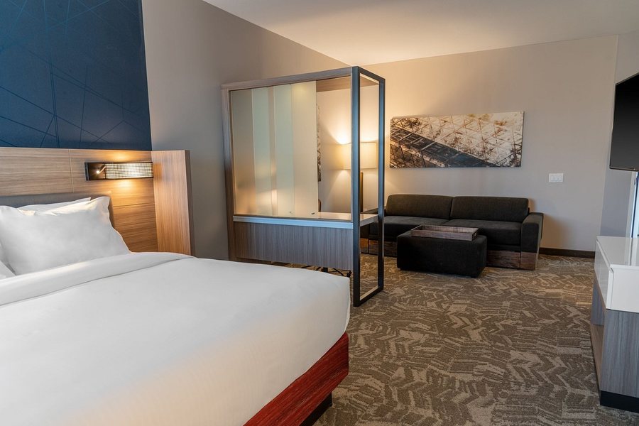 SpringHill Suites by Marriott Kansas City Overland Park — Guest room