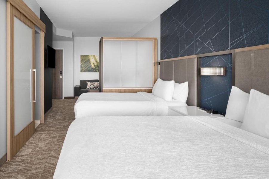 SpringHill Suites by Marriott Myrtle Beach Oceanfront — Guest room