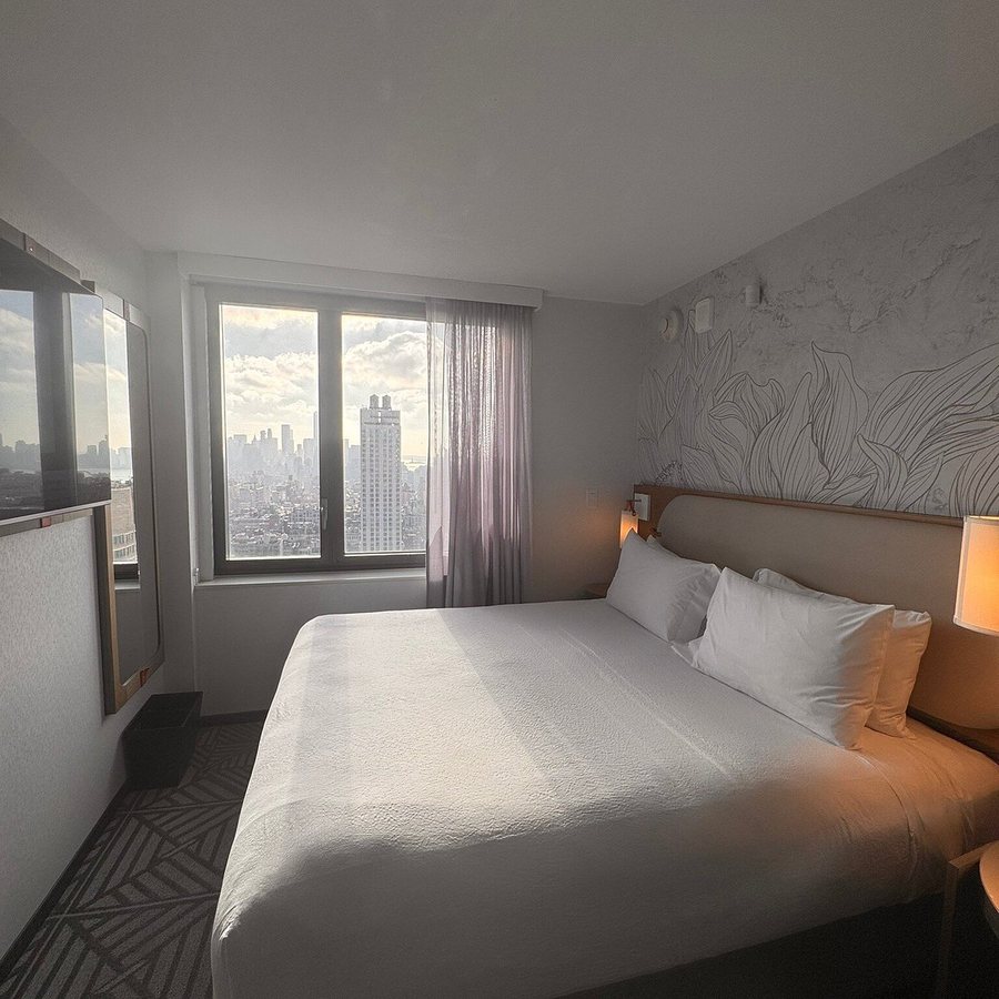 SpringHill Suites by Marriott New York Manhattan Chelsea New York City New York — Guest room