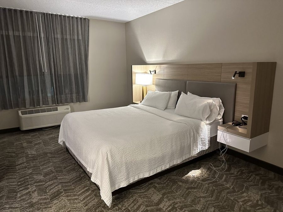 SpringHill Suites by Marriott Phoenix Tempe Airport — Guest room