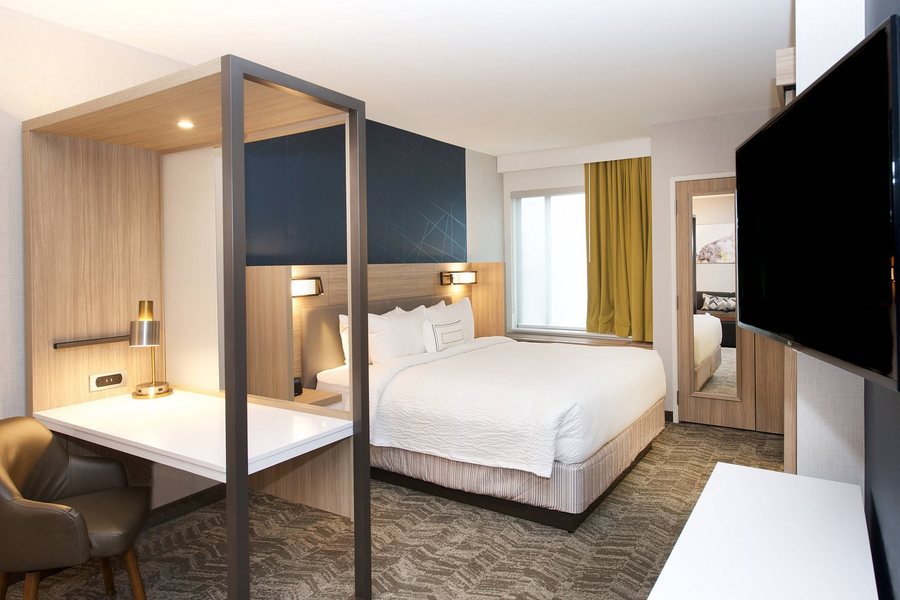 SpringHill Suites by Marriott Seattle Issaquah Issaquah Washington — Guest room