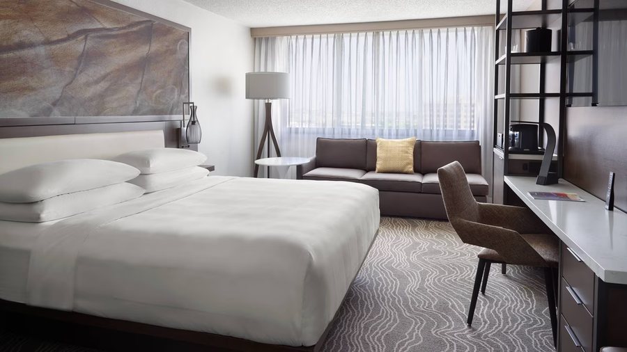 SpringHill Suites by Marriott Tampa Westshore Airport — Guest room