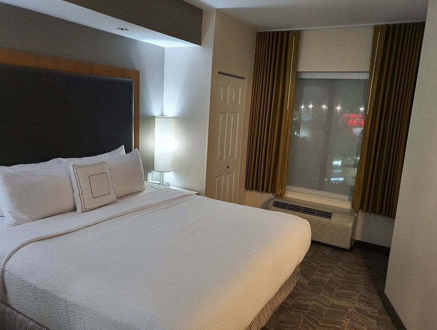 SpringHill Suites by Marriott Winston Salem Hanes Mall — Guest room