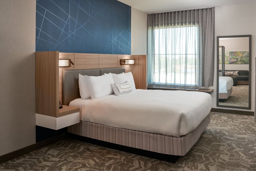 SpringHill Suites by Marriott Winter Park Winter Park Florida — Guest room