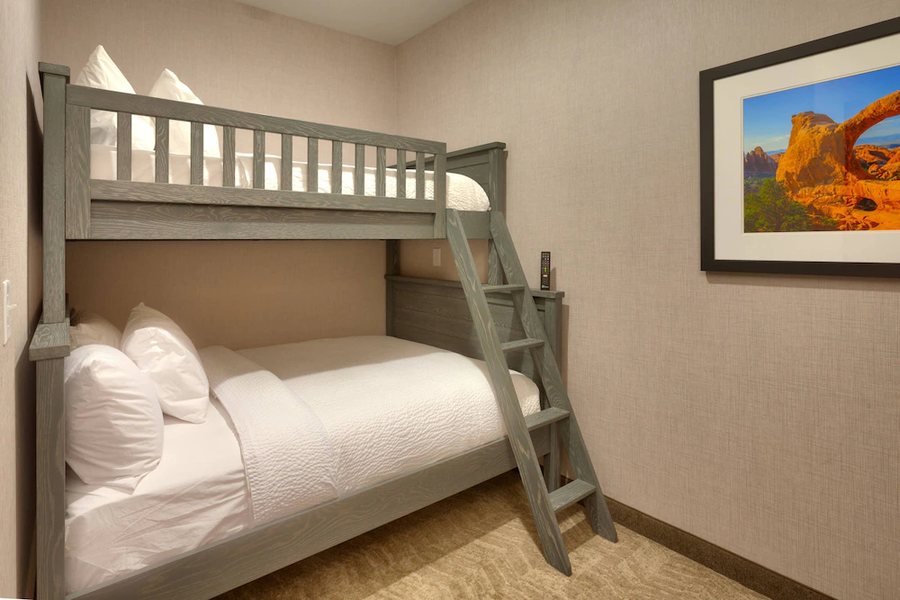 SpringHill Suites Moab — Guest room