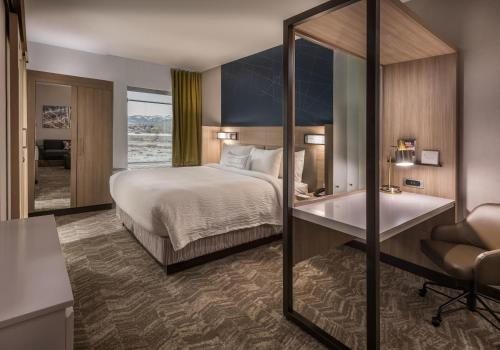 SpringHill Suites Reno — Guest room