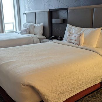 SpringHill Suites Salt Lake City Sugar House — Guest room