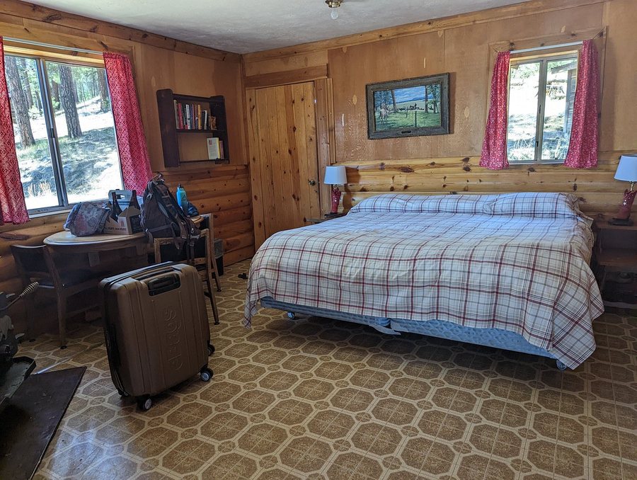 Sprucedale Guest Ranch — Guest room