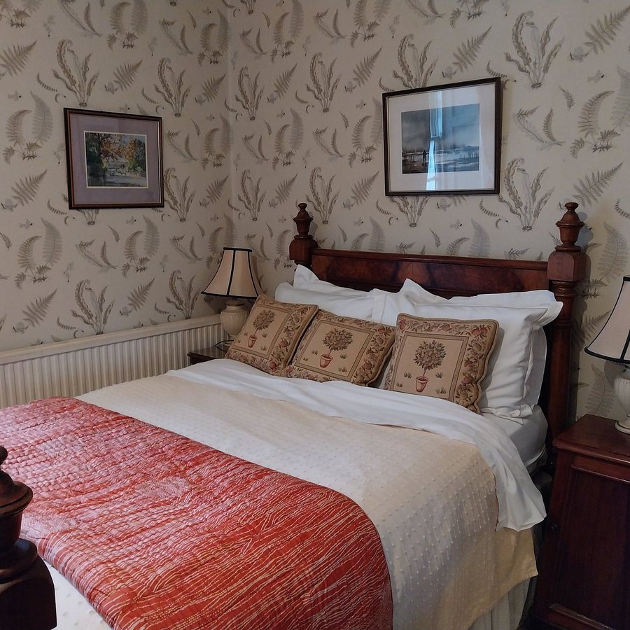 Spylaw Bank House — Guest room