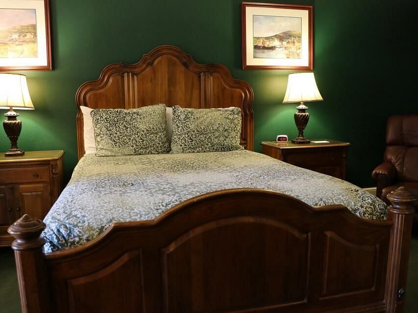 St Brendan s Inn — Guest room