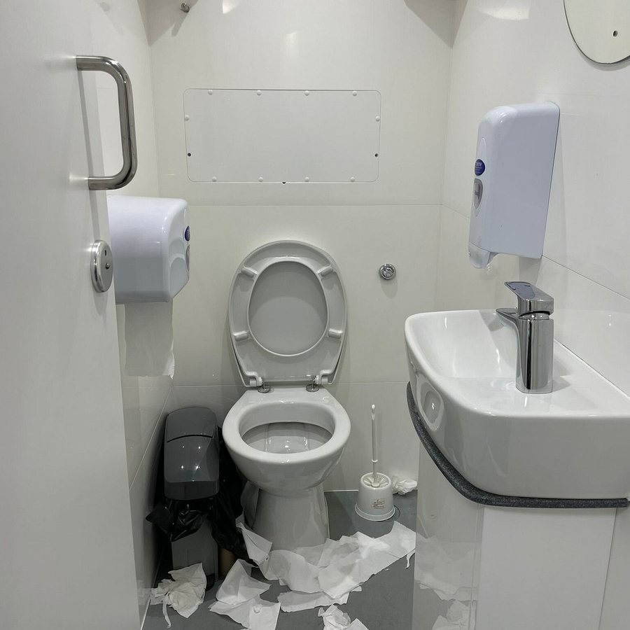 St Christopher s Inn Edinburgh Original — Bathroom