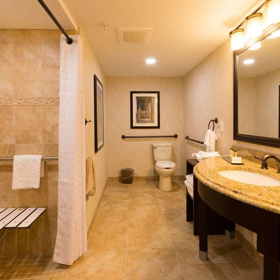 St George Inn — Bathroom