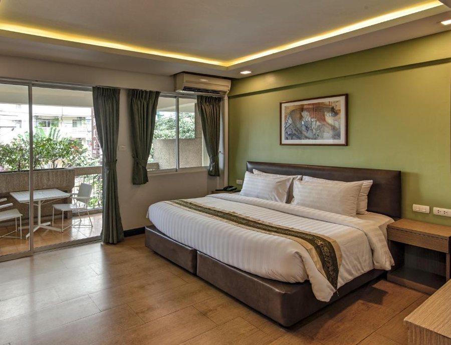 Stable Lodge — Guest room