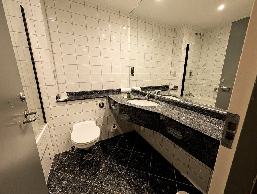 Star Hotel B B — Bathroom