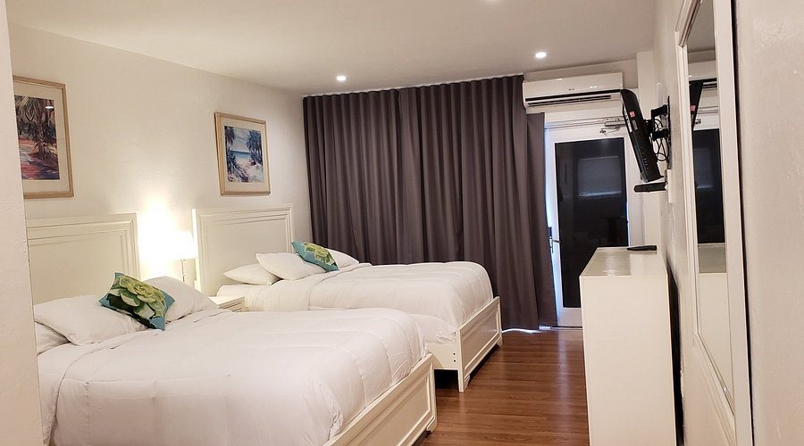 Stardust Apartments Miami Beach Florida — Guest room