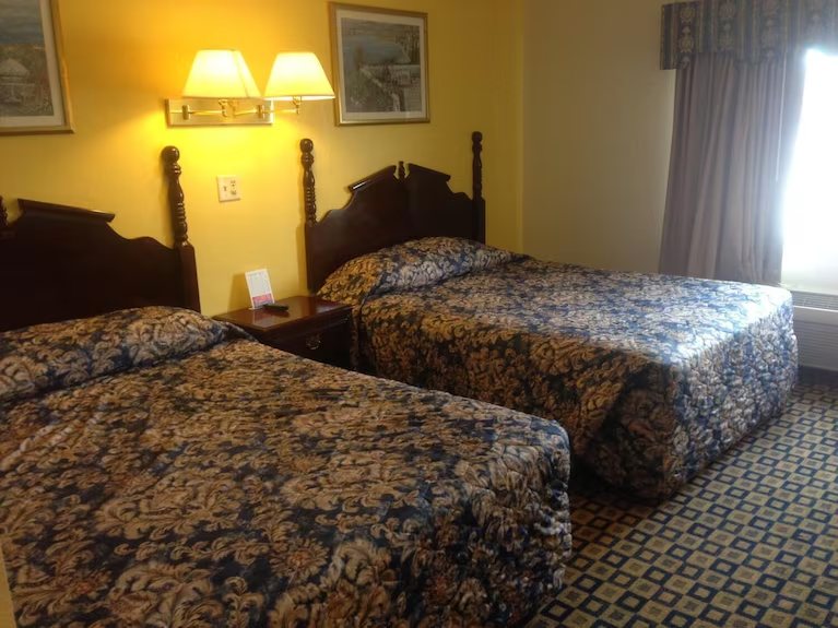 Stardust Motel — Guest room