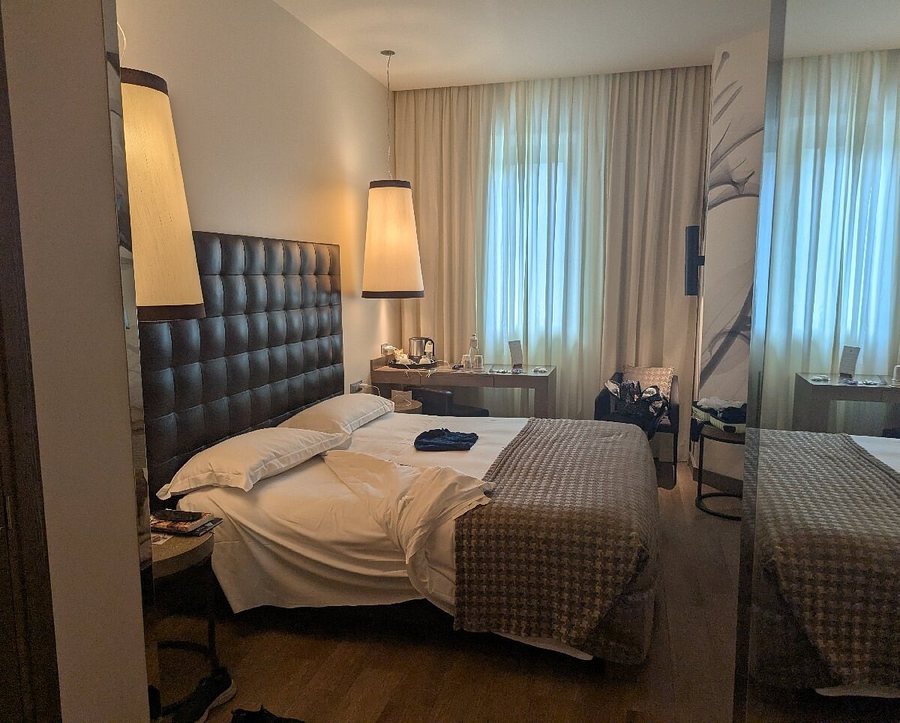 Starhotels E c ho — Guest room