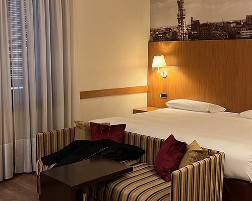 Starhotels Tourist — Guest room