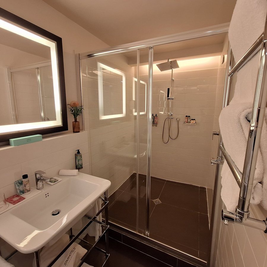 Starhotels Tuscany — Bathroom