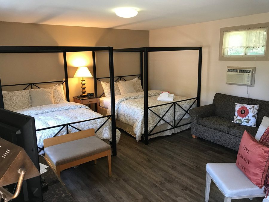Starlight Lodge at Rockport Harbor — Guest room