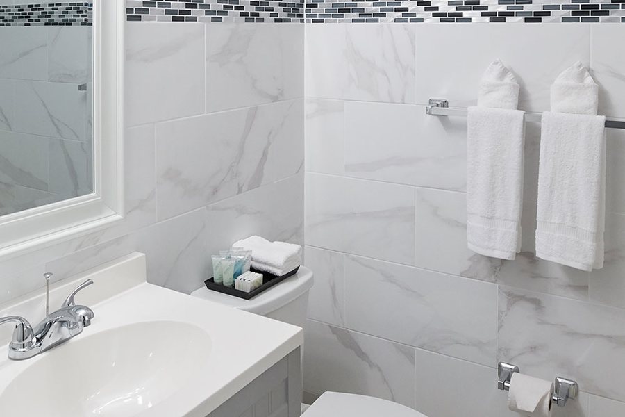 Starlite Hotel Miami Beach Florida — Bathroom