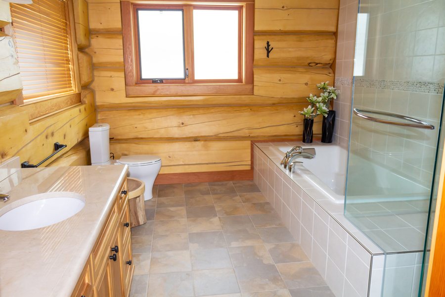 Starry Nights Ranch B B — Bathroom