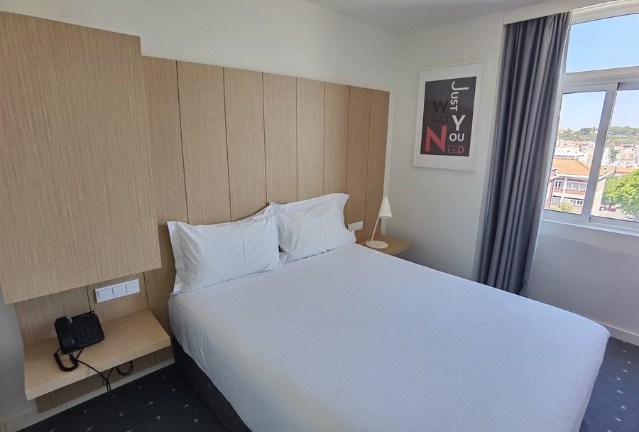 Stay Hotel Lisboa Centro Chiado — Guest room