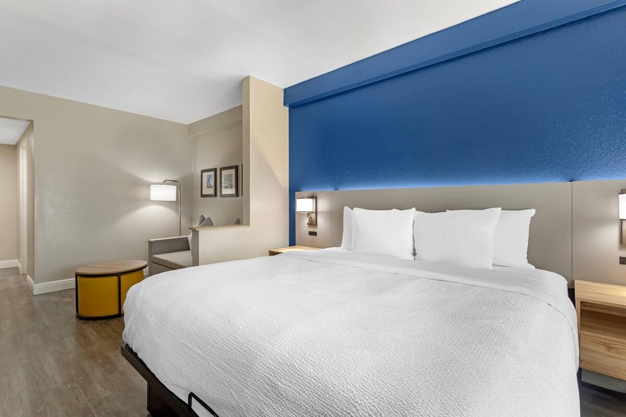 Stayable Jacksonville West — Guest room