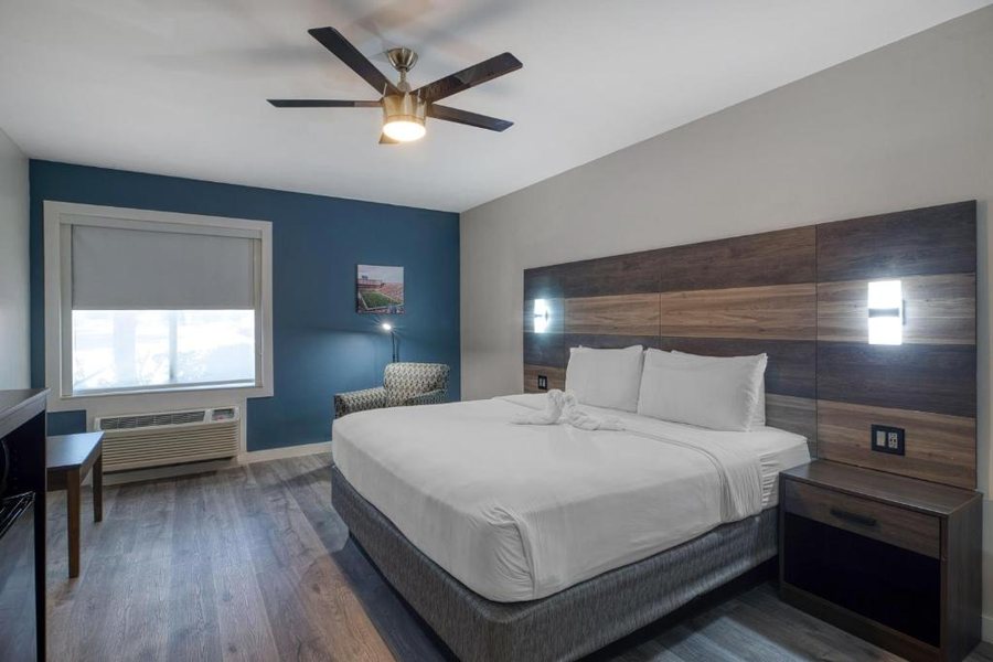 Stayable Select Gainesville — Guest room