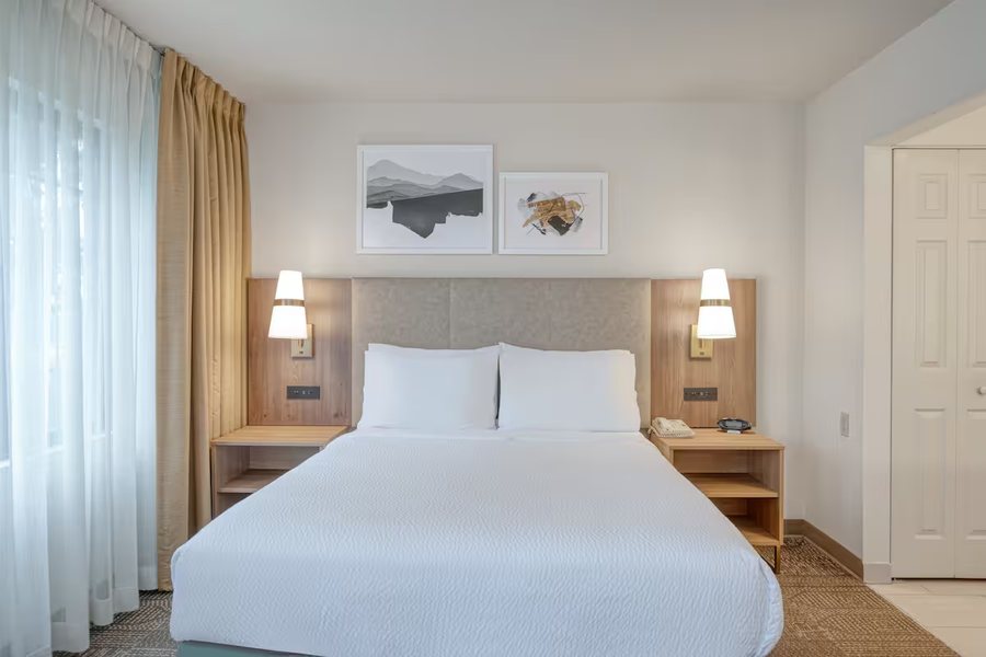Staybridge Suites Allentown Bethlehem Airport by IHG — Guest room